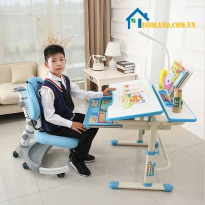Bàn học BHS01 là thiết bị được nhiều khách hàng lựa chọn nhất hiện nay